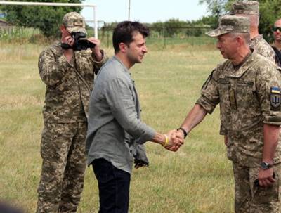 Зеленский дал приказ на милитаризацию Украины