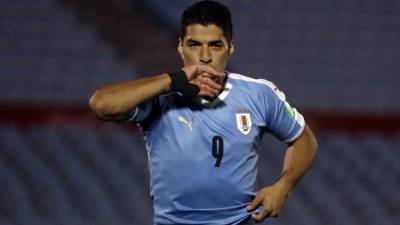 Дубль Суареса не спас Уругвай от поражения в матче с Эквадором