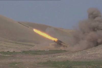 Азербайджан заявил об уничтожении ракетных комплексов Армении в Нагорном Карабахе
