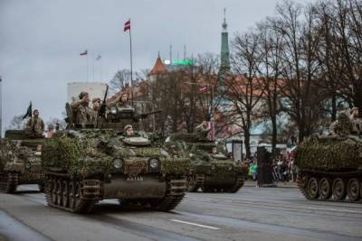 Из-за коронавируса в Латвии отменили военные парады 11-го и 18 ноября