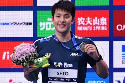Японского чемпиона мира по плаванию отстранили из-за супружеской измены