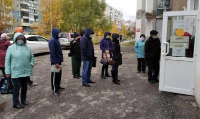 В Барнауле перед визитом губернатора Томенко разогнали очереди в поликлиниках