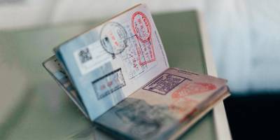 Паспорта этих стран объявили самыми «надежными» в мире