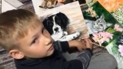 Нижегородский школьник попал в “Книгу героев” за рисунки кошек и собак