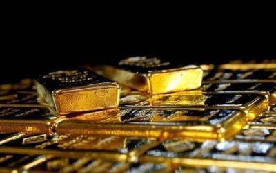 Золото дорожает на фоне неопределенности вокруг выборов в США, экономических опасений