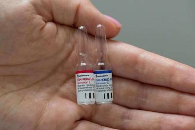 В центре Гамалеи объяснили, чем различаются российские вакцины от коронавируса