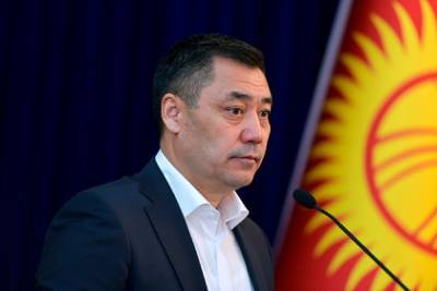 Новый премьер Киргизии потребовал отставки президента