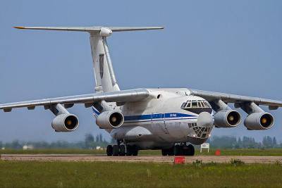 Военный самолёт Ил-76 из России не получил разрешения на посадку в Сирии