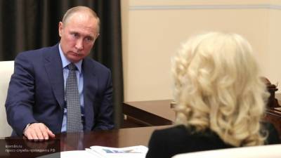 Путин попросил Голикову доложить о тестировании на COVID-19 в регионах РФ