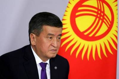 Президент Киргизии начал обсуждать свой уход в отставку