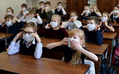 Коронавирус изменил формат преподавания в московских школах
