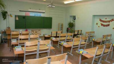 Директор школы в Москве поддержал решение об очном обучении 1–4 классов