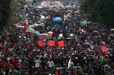В Таиланде начались масштабные антиправительственные протесты