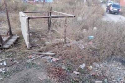 Жители Бугуруслана просят ликвидировать аварийную детскую площадку