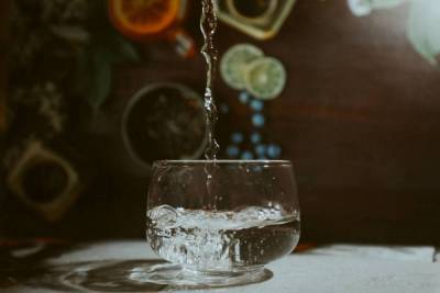 Диетолог назвал полезную «съедобную» воду