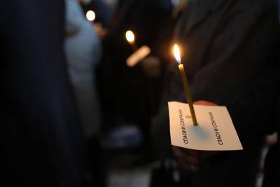 В Магнитогорске похоронили двух педагогов, умерших после ковидной пневмонии