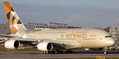 Впервые в истории: рейсовый самолет Etihad Airways в небе Израиля