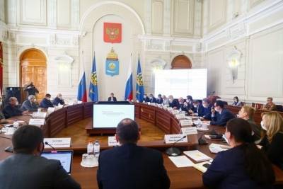 Национальные проекты в Астраханской области реализуются не полностью
