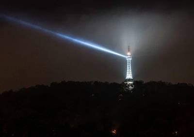 Петршинская башня в Праге на один вечер превратится в маяк