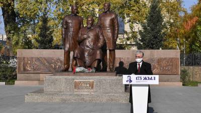 Токаев на открытии памятника Абаю в Семее: Во время юбилея мы не допустили расточительства