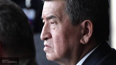 Киргизский президент ушел в отставку