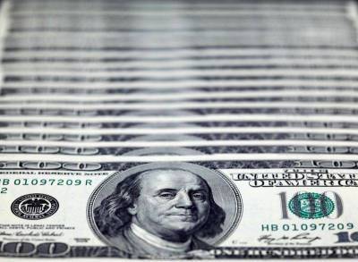 Доллар укрепился на фоне слабеющих надежд на стимулы