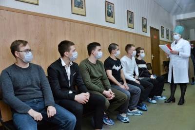 Жителей Оленинского района Тверской области просят отказаться от посещения больницы на два дня