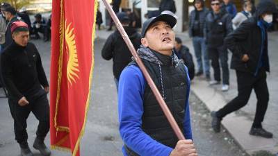 Выборы нового президента Киргизии пройдут через три месяца