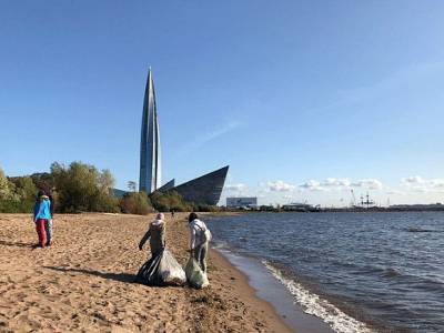 «Было очень волнительно»: петербуржцы побили рекорд по сбору мусора на соревнованиях
