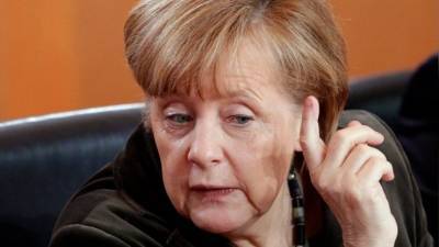 Меркель заявила о крахе Германии в случае коронавирусного локдауна