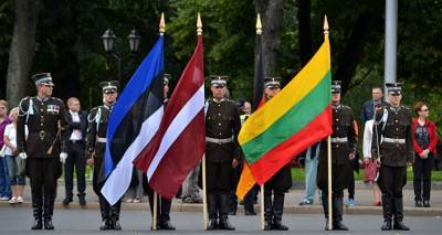 В Эстонию готовы впускать жителей Латвии и Литвы
