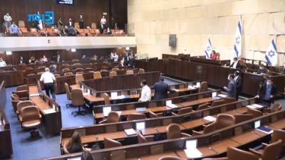 Граждане рассудят: законопроект о сокращении зарплат министрам и депутатам вынесен на обсуждение