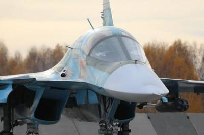 Фронтовые бомбардировщики Су-34 ЦВО уничтожили самолеты «противника» на учении под Курганом
