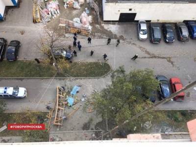 Два человека погибли при обрушении строительной люльки в Москве