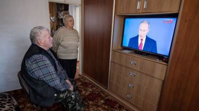 На Украине TV-каналы проверят из-за показа встречи Путина и Медведчука