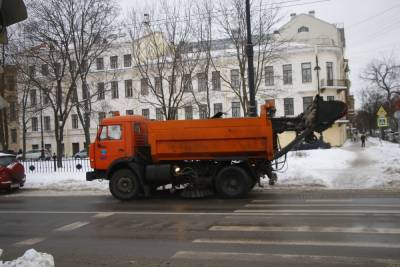 Дорожники Петербурга начали готовиться к сильному снегопаду