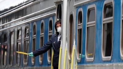 Из-за коронавируса Укрзализныця закрыла на посадку станцию "Сумы"
