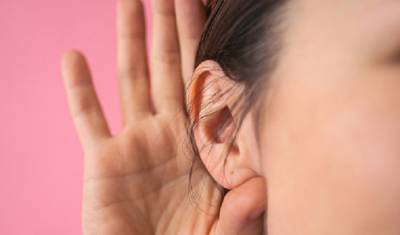 Ученые выяснили, что коронавирус может спровоцировать полную потерю слуха