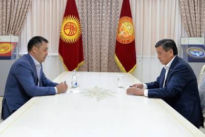 Премьер Киргизии заявил о передаче ему президентских полномочий