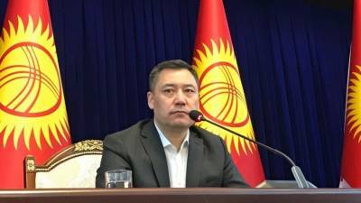 Премьер-министр Киргизии объявил, что получил полномочия президента страны
