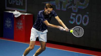 Медведев проиграл во втором круге турнира ATP в Санкт-Петербурге