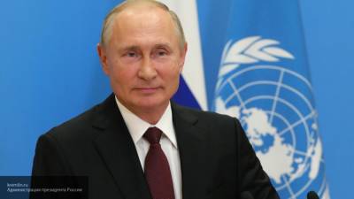 Путин наградил худрука Кубанского казачьего хора званием Героя Труда России