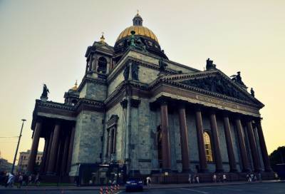 Руководство Исаакиевского собора обвинили в неэффективном расходовании больше 200 миллионов рублей