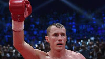 Российский боксер Трояновский победил Гарридо в Минске