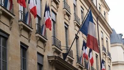 Le Figaro: французская элита полностью американизировалась