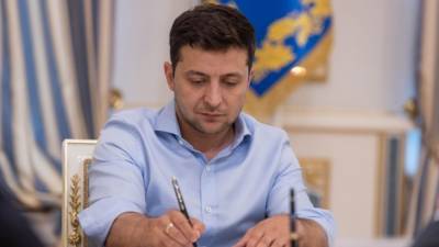 Украинский политолог назвал «болтовней» «пять важных вопросов» Зеленского