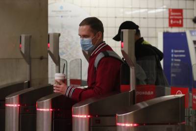 Московской полиции поручили ловить пассажиров без масок