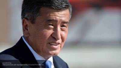 Экс-президент Киргизии Жээнбеков выступит на заседании парламента