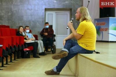 Сыктывкарским общественникам рассказали о причинах бездомности и проектах по реабилитации людей без крова