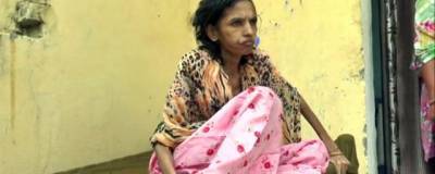 Житель Индии на полтора года запер жену в сельском туалете